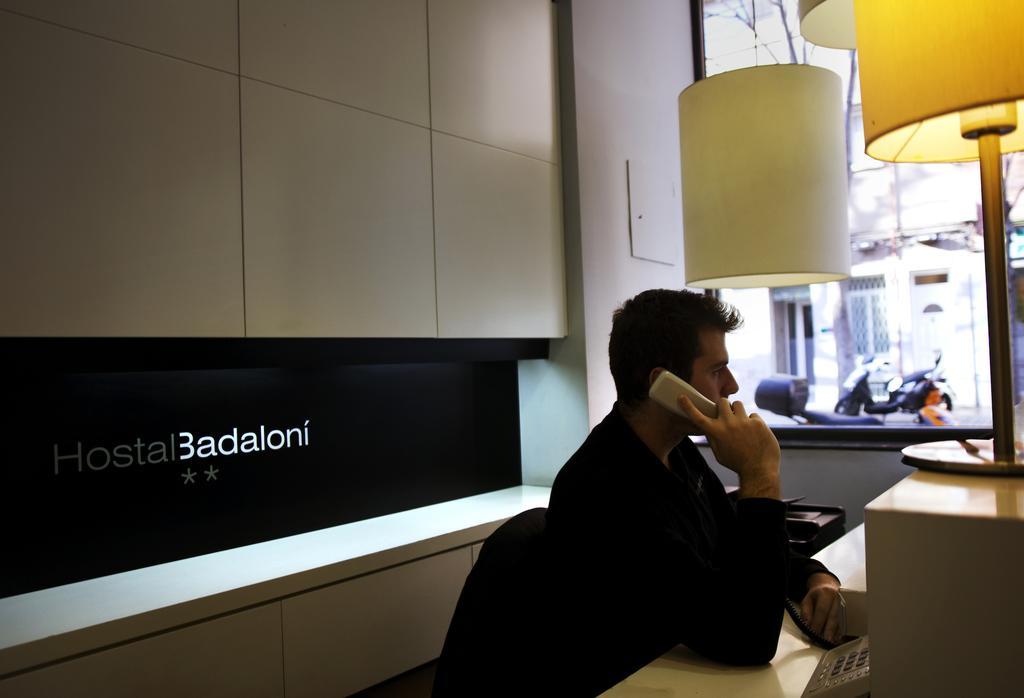 Hostal Badaloni Badalona Exteriör bild